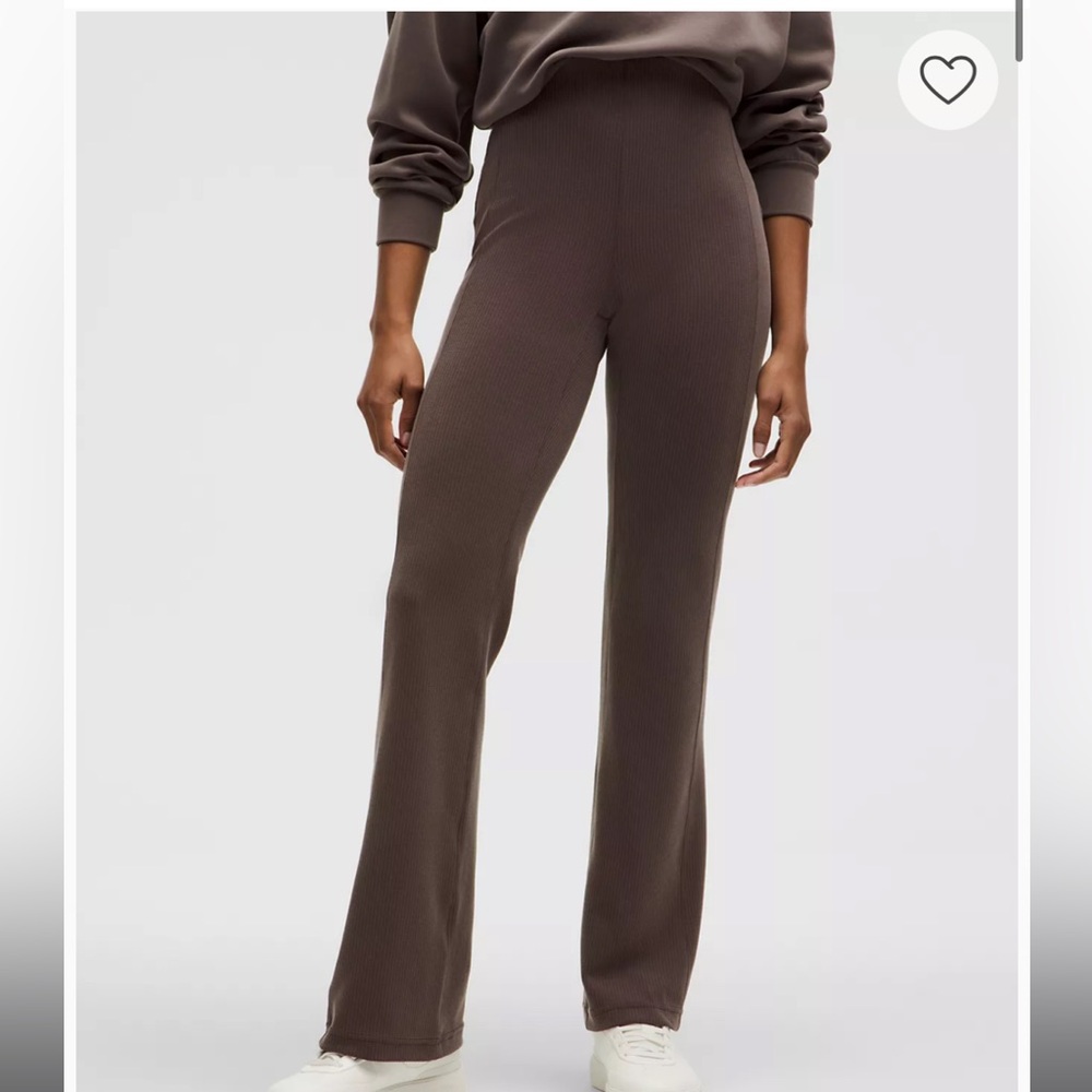 Lululemon Ribbed Softstreme Flared Pant Regular Size 6